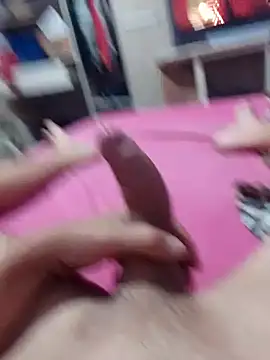 Snapshot of pauzaogrande1 chatting on December 14, 8:52 am pauzaogrande1 online show from December 14, 8:52 am