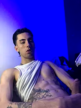 Snapshot of redmen69 chatting on September 18, 2:57 am redmen69 online show from September 18, 2:57 am