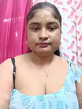 Snapshot of hornyriyanka chatting on July 10, 2:05 am hornyriyanka online show from July 10, 2:05 am