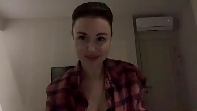 Gilin1 online show from November 1, 7:05 pm