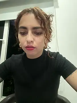 imhelena online show from January 15, 11:30 pm