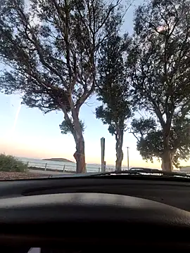 uratre online show from April 8, 2:33 am