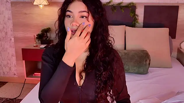 Snapshot of Celine_Lee chatting on December 5, 4:58 pm Celine Lee online show from December 5, 4:58 pm