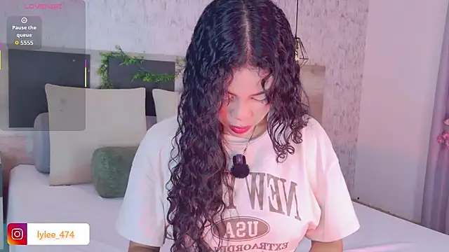 Snapshot of Celine_Lee chatting on January 7, 3:03 pm Celine Lee online show from January 7, 3:03 pm