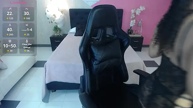 sophia brunette  online show from October 13, 11:32 am