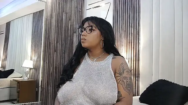 Snapshot of SheilaCoopers_ chatting on October 21, 11:22 am SheilaCoopers online show from October 21, 11:22 am