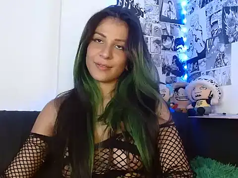 Snapshot of Chloe_paytone chatting on May 9, 10:04 pm Chloe paytone online show from May 9, 10:04 pm