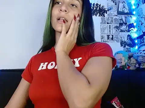 Snapshot of Chloe_paytone chatting on May 24, 11:21 pm Chloe paytone online show from May 24, 11:21 pm