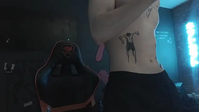 Snapshot of min1pekka chatting on October 13, 12:54 am min1pekka online show from October 13, 12:54 am