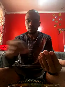 BaggyDirt online show from November 11, 10:15 am