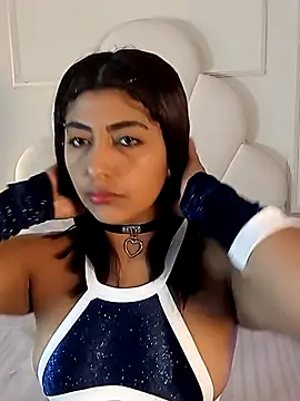 Kaylachannell online show from November 15, 7:32 pm