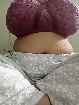 Snapshot of chocobbsneha567 chatting on August 2, 11:08 am chocobbsneha567 online show from August 2, 11:08 am