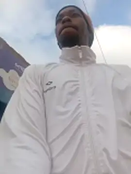 Snapshot of KingBonga chatting on October 28, 5:22 am KingBonga online show from October 28, 5:22 am