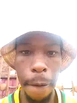 Snapshot of KingBonga chatting on December 19, 9:05 am KingBonga online show from December 19, 9:05 am