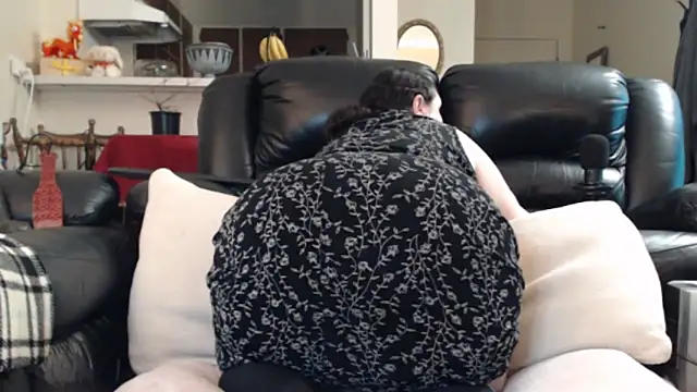 Juicy Julie469 online show from March 6, 3:19 pm