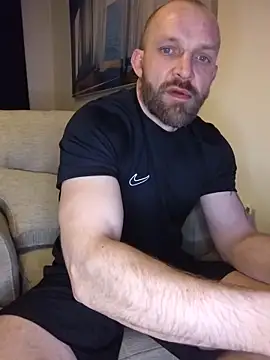 Andrewjames8391 online show from March 3, 10:26 pm