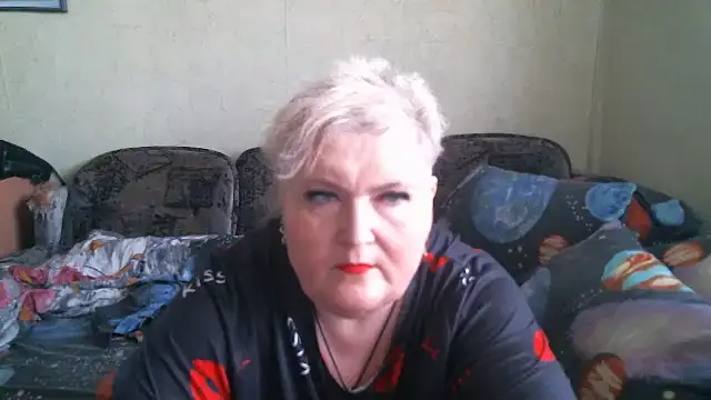Snapshot of Lana555 chatting on June 22, 10:34 am Lana555 online show from June 22, 10:34 am