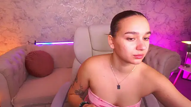 UrMuseOn online show from October 28, 7:56 am