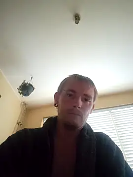 piercingpik online show from October 21, 2:40 pm