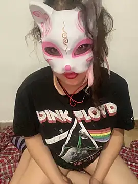 Lucy YupiSweet online show from February 13, 8:10 am