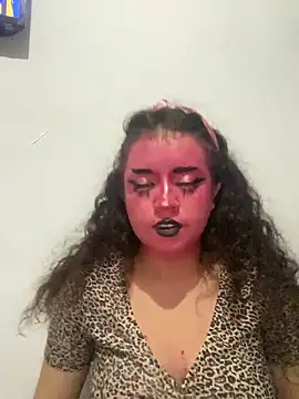 Lucy YupiSweet online show from April 10, 8:41 am