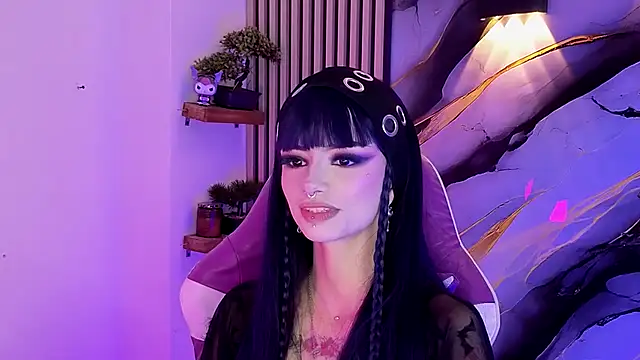 Snapshot of chloe_jacksonn chatting on July 14, 10:37 pm chloe jacksonn online show from July 14, 10:37 pm