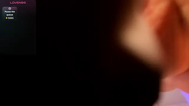 AriaMuse online show from April 1, 9:01 pm