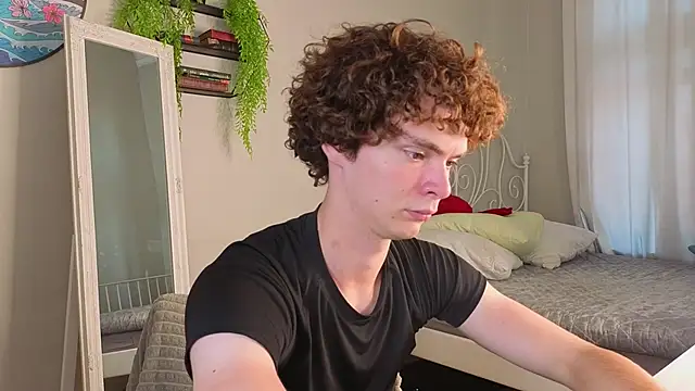 Snapshot of Tommy_Jamm chatting on September 9, 3:44 pm Tommy Jamm online show from September 9, 3:44 pm