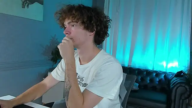 Snapshot of Tommy_Jamm chatting on October 14, 3:02 pm Tommy Jamm online show from October 14, 3:02 pm