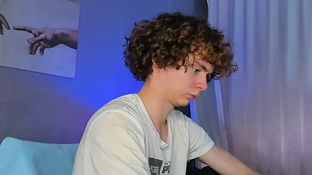 Snapshot of Tommy_Jamm chatting on November 18, 2:54 pm Tommy Jamm online show from November 18, 2:54 pm