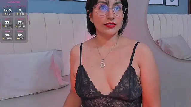 Snapshot of naty_bush chatting on October 12, 8:08 pm naty bush online show from October 12, 8:08 pm