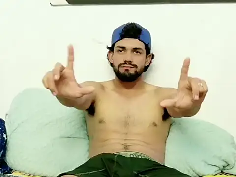 cristian-gp online show from April 15, 12:39 am