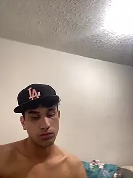 Camachito332 online show from March 29, 11:27 pm