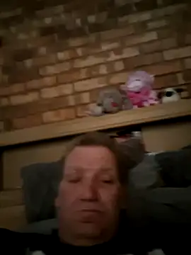 wallacelegend online show from September 10, 5:07 am