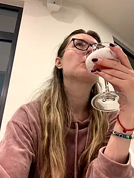 Jugira online show from November 3, 7:37 pm