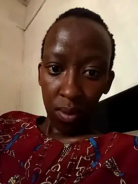 RFeltomWhitJ online show from October 28, 8:29 am