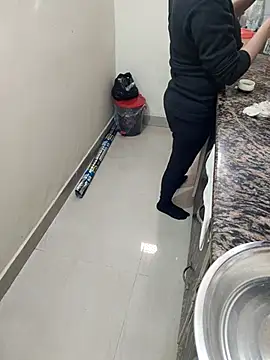 Snapshot of Pihu_Chopra chatting on November 22, 3:38 am Pihu Chopra online show from November 22, 3:38 am