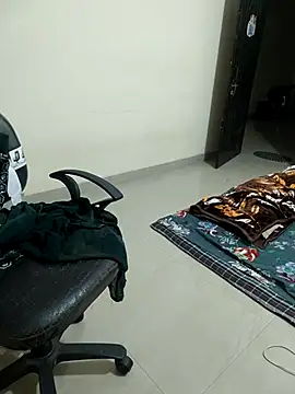 Snapshot of Pihu_Chopra chatting on December 16, 4:23 pm Pihu Chopra online show from December 16, 4:23 pm