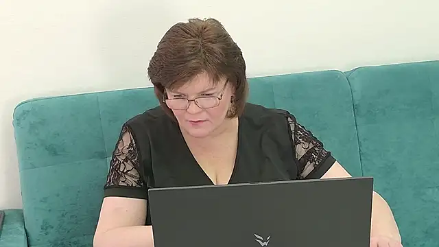 Sandra Sunrise online show from November 6, 8:15 am