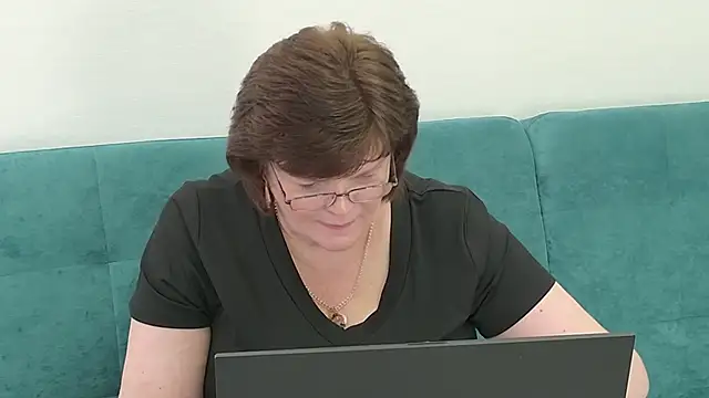 Sandra Sunrise online show from November 9, 8:45 am