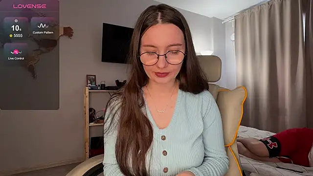 wwow meow online show from October 11, 6:34 am