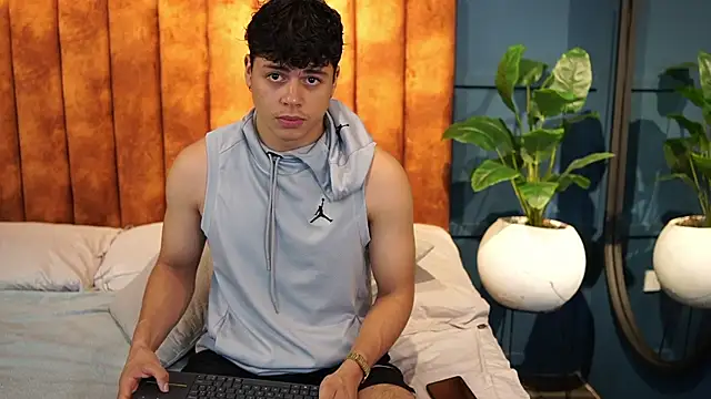 Ethan occonor online show from September 15, 10:48 am