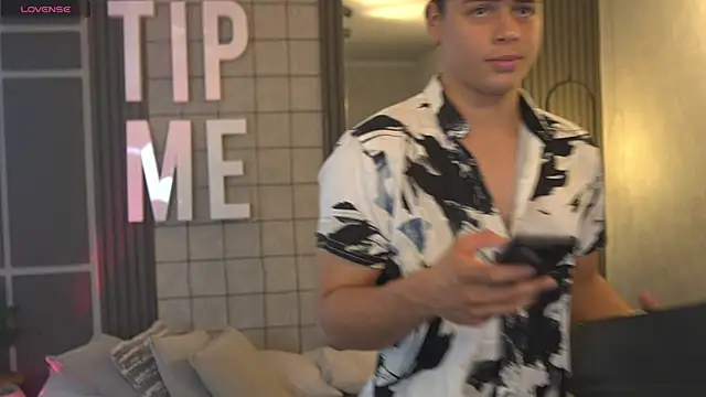 Ethan occonor online show from September 21, 6:42 pm