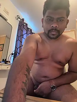 Snapshot of CrazyShashank chatting on February 1, 2:37 pm CrazyShashank online show from February 1, 2:37 pm