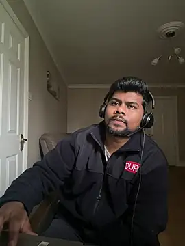 Snapshot of CrazyShashank chatting on February 23, 2:47 pm CrazyShashank online show from February 23, 2:47 pm