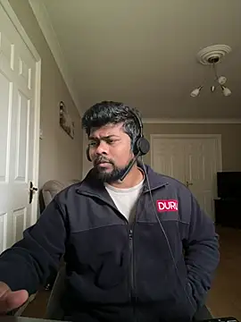 Snapshot of CrazyShashank chatting on March 18, 8:50 am CrazyShashank online show from March 18, 8:50 am