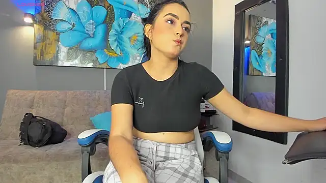 elizabeth lamer online show from February 11, 12:15 am