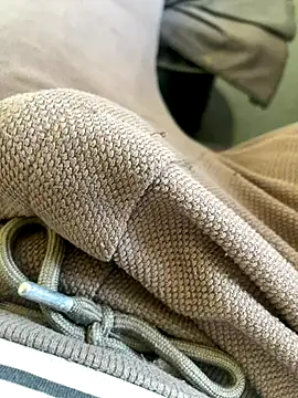 Snapshot of Marius1991 chatting on October 22, 7:19 am Marius1991 online show from October 22, 7:19 am