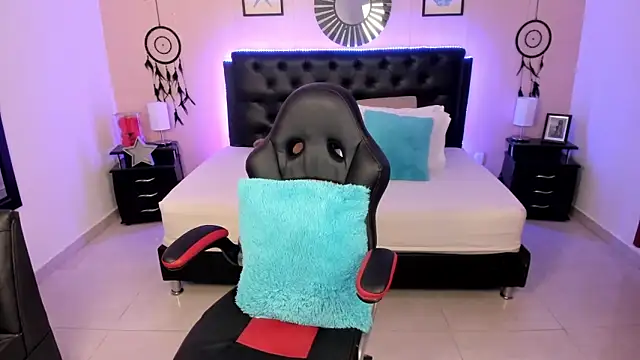 LolaVillalobos online show from March 22, 12:08 pm