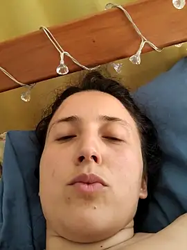 Snapshot of Bygambilia912 chatting on November 25, 2:17 pm Bygambilia912 online show from November 25, 2:17 pm